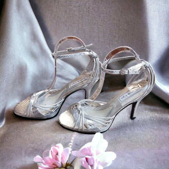 NWOT Touch Ups Silver Vegan Platform Open Toe Heels Size 8M - Picture 1 of 11